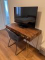 WE 5 - TV + Tisch